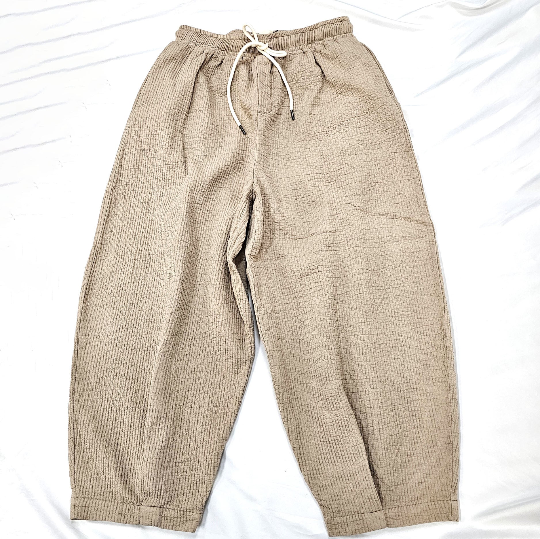 Cai's relaxed quilted Barrel Pants Mocha color